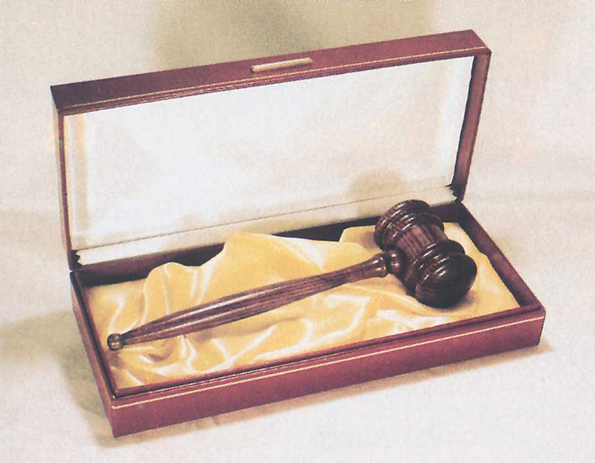 Man's Presentation Set- Gavel-Sound block and band