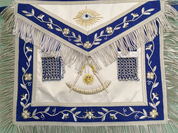  Past Master Apron in Gold & Silver Bullion