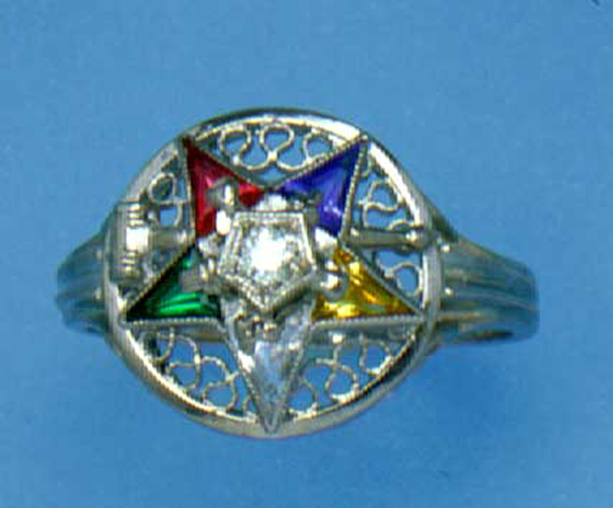 Past Matron Filigree 14 karat gold ring