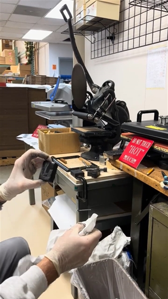 Cleaning the dies after Printing