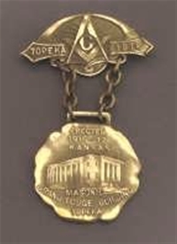 Antique Masonic Grand Lodge 1918 Badge